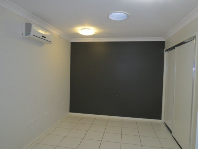 2/28 Berthun Street, Emerald QLD 4720