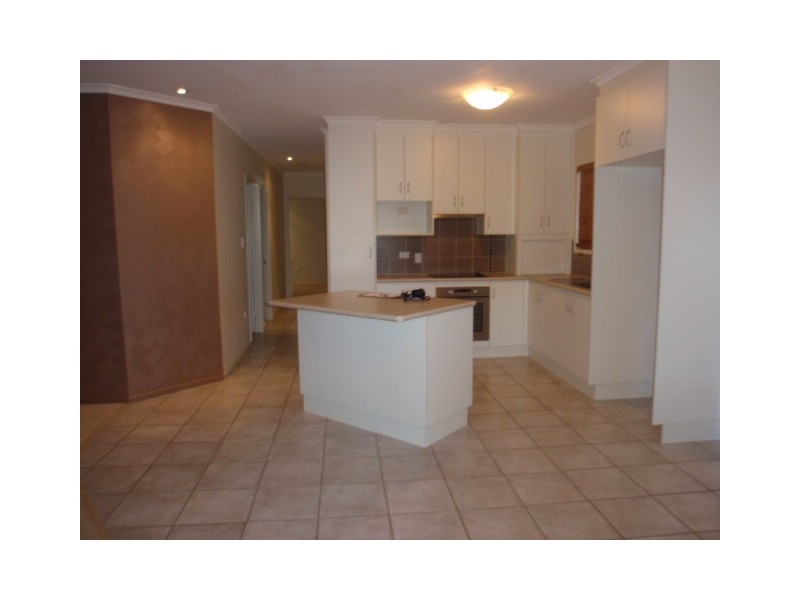 20 Moran Street, Capella QLD 4723