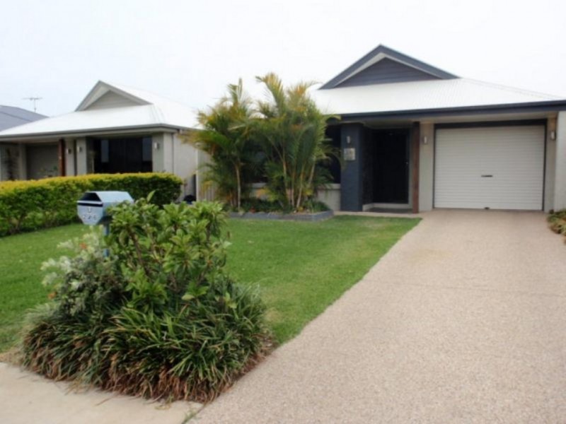 2/6 Desgrand Street, Emerald QLD 4720
