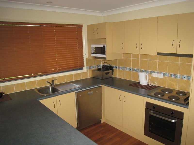 33 Diamond Avenue, Emerald QLD 4720