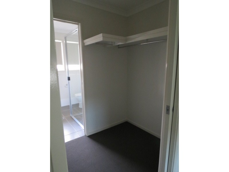 3 Ivers Place, Emerald QLD 4720