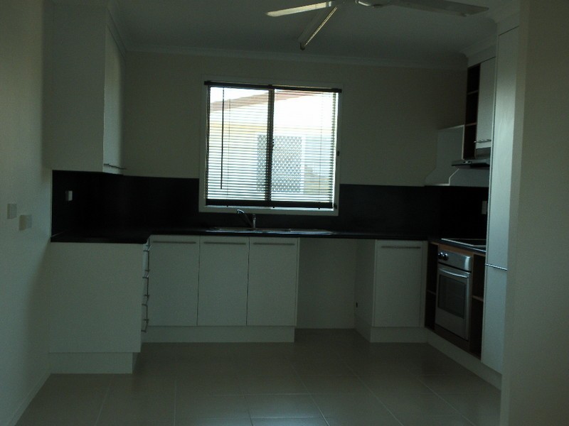 9 Cork Street, Blackwater QLD 4717