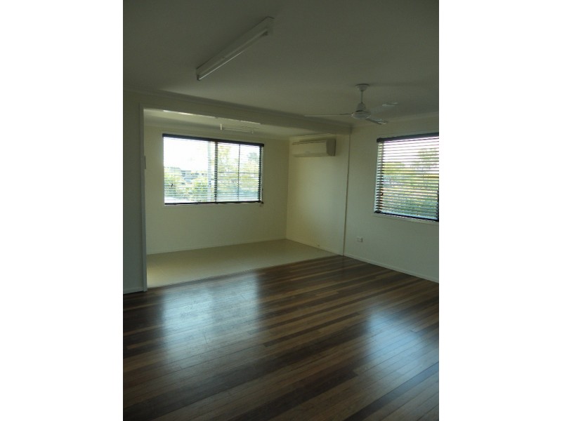 9 Cork Street, Blackwater QLD 4717