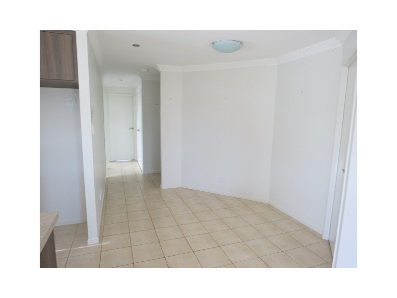1/70 Long Street, Emerald QLD 4720