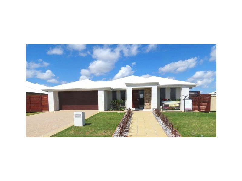 10 Easton Street, Emerald QLD 4720