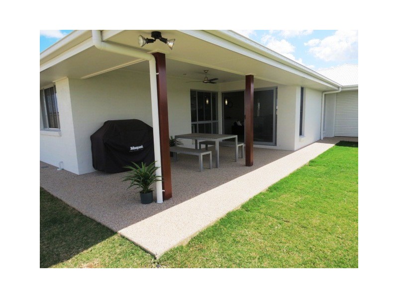 10 Easton Street, Emerald QLD 4720