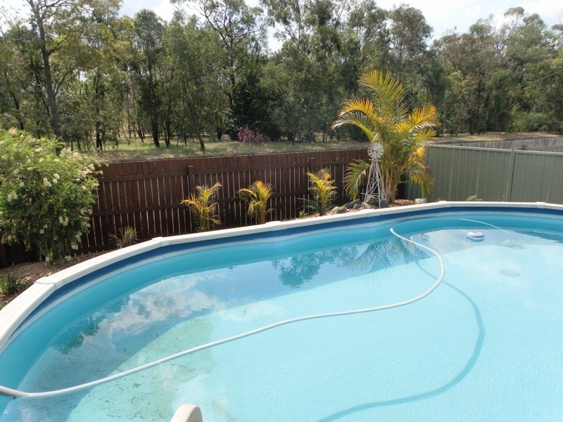 10 Paperbark Place, Emerald QLD 4720