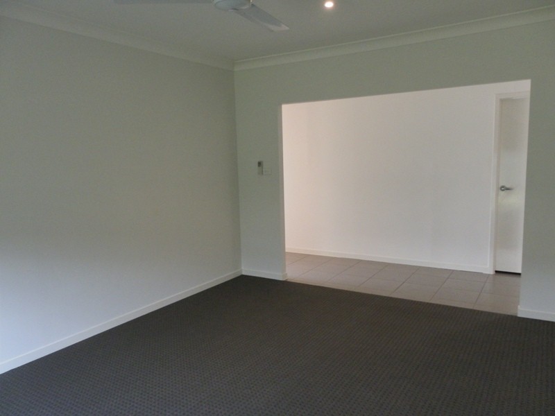 10 Paperbark Place, Emerald QLD 4720