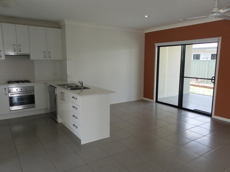 10 Paperbark Place, Emerald QLD 4720