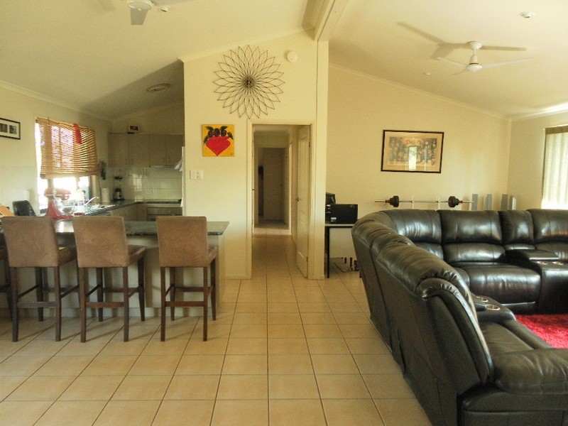 8 Fern Street, Blackwater QLD 4717