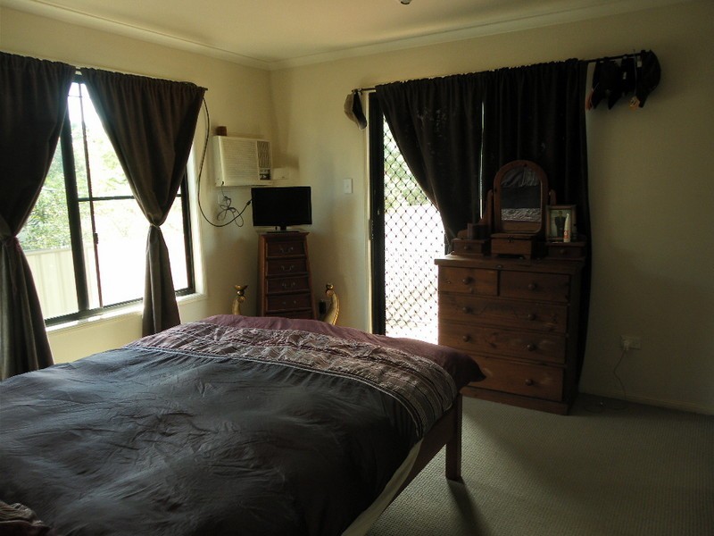 8 Fern Street, Blackwater QLD 4717