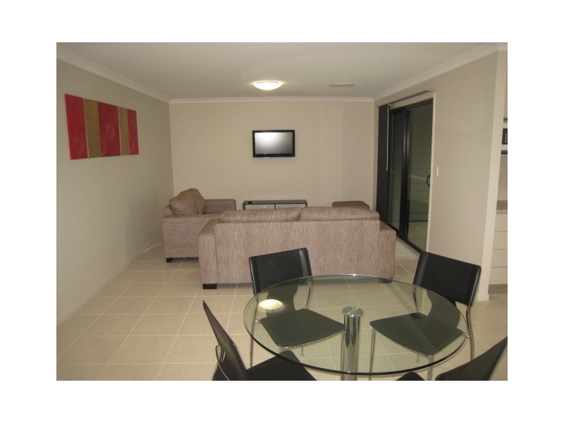 2/4 Parkway Street, Emerald QLD 4720