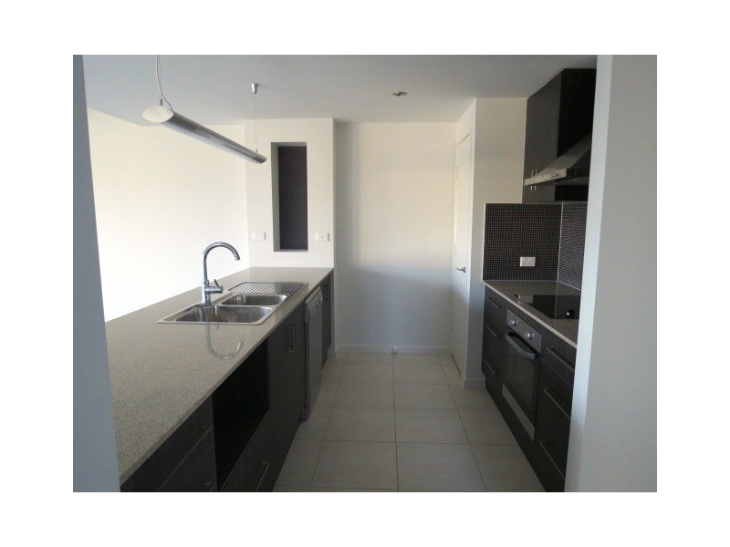 Villa 6 20/24 Mooney Crescent (The Vybe), Emerald QLD 4720