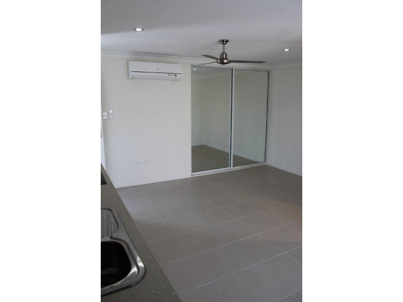 1/17-19 Sandalwood Street, Blackwater QLD 4717