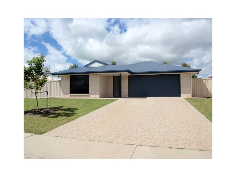 43 Blue Gums Drive, Emerald QLD 4720