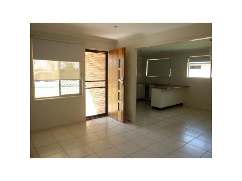 52 Moody Street, Emerald QLD 4720