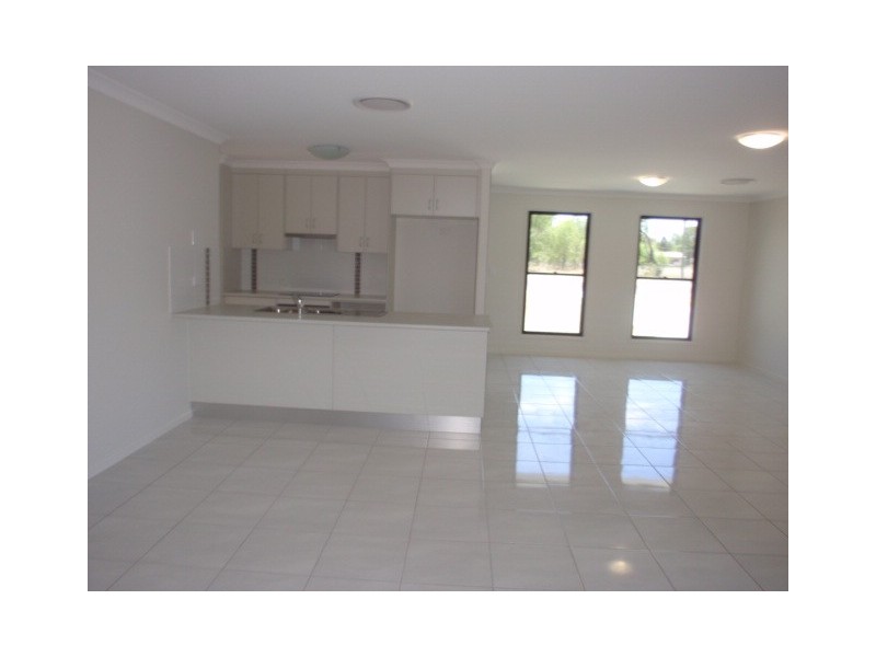 13 Burns Street, Capella QLD 4723