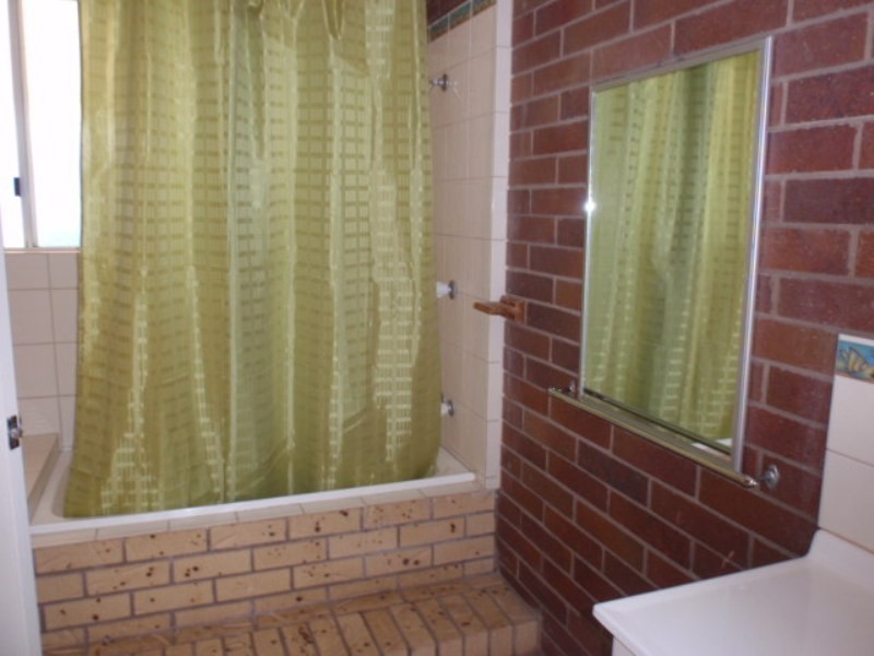 5 Hall Place, Emerald QLD 4720