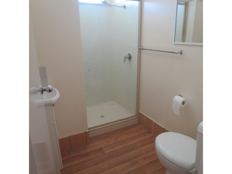 58 Theresa Street, Emerald QLD 4720