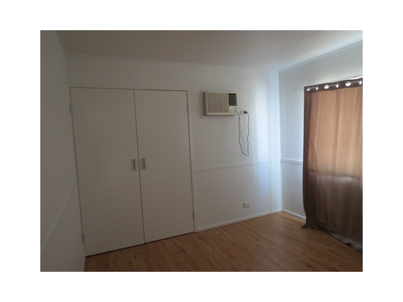 2 Round Tree Drive, Emerald QLD 4720
