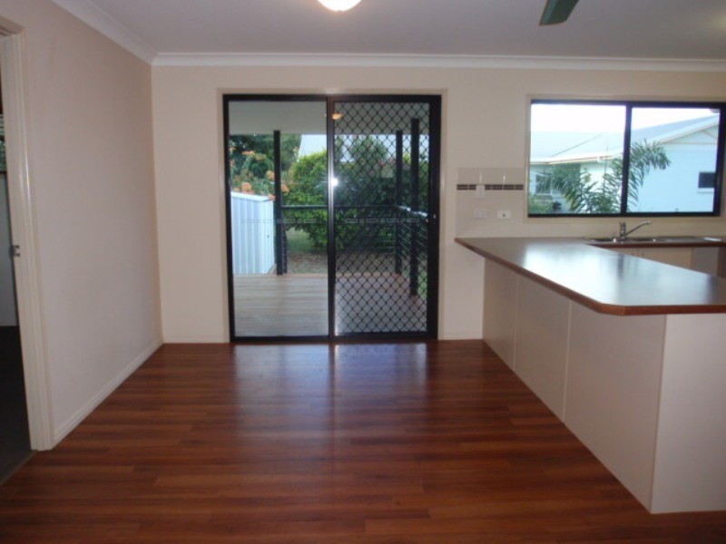 3 Vicki Close, Emerald QLD 4720