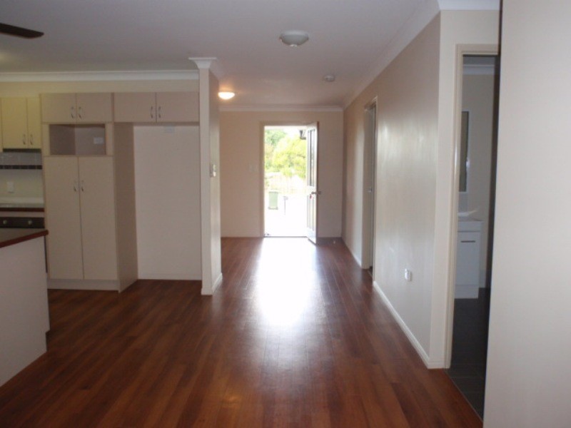 3 Vicki Close, Emerald QLD 4720