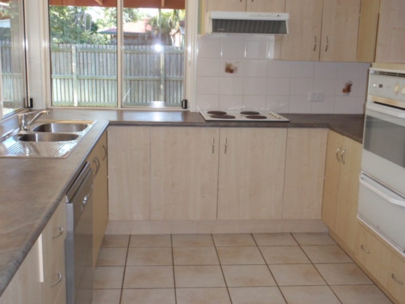 13 Staunton Street, Emerald QLD 4720