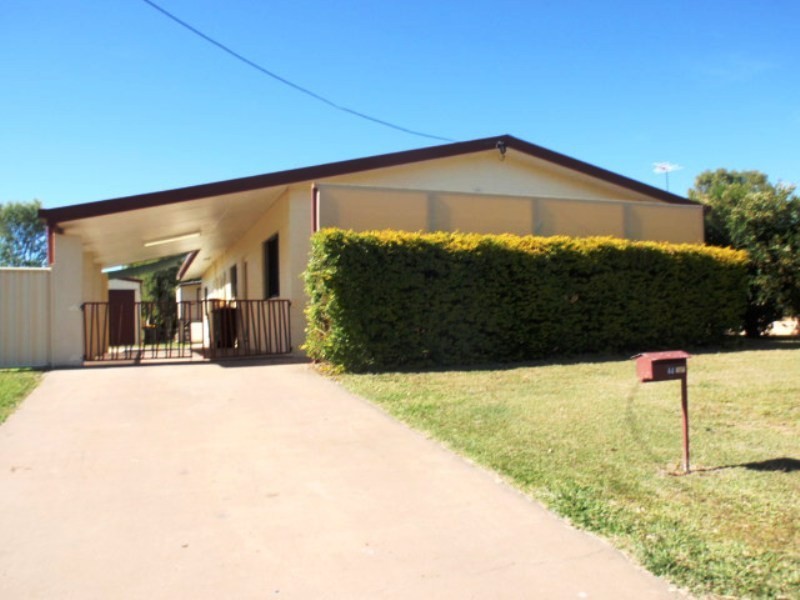 44 Colleen Avenue, Emerald QLD 4720