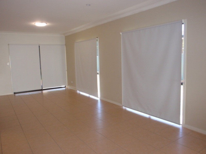 8 Paperbark Place, Emerald QLD 4720