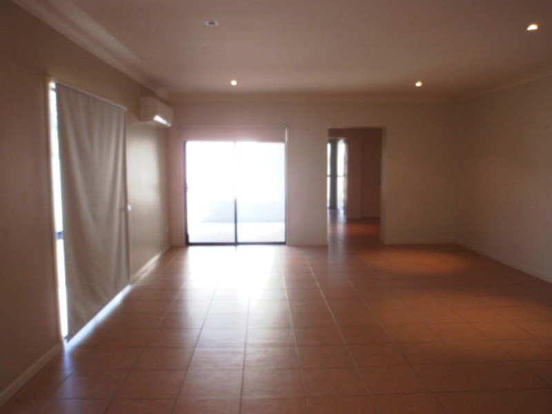 8 Paperbark Place, Emerald QLD 4720