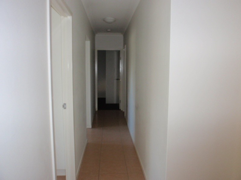 8 Paperbark Place, Emerald QLD 4720