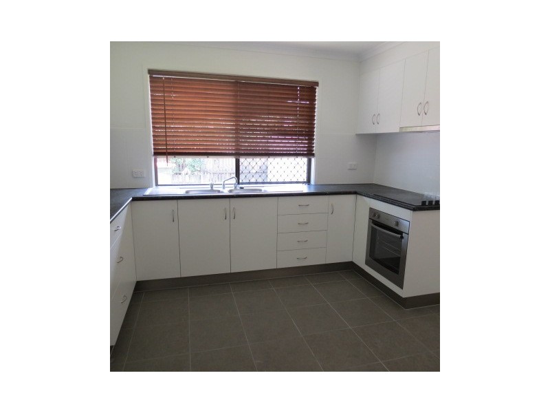 2/15 Morse Street, Emerald QLD 4720