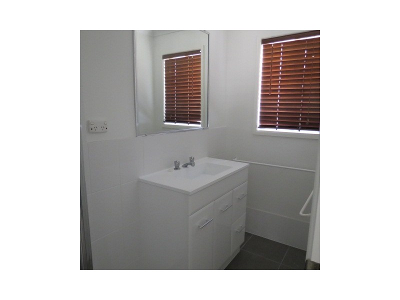 2/15 Morse Street, Emerald QLD 4720