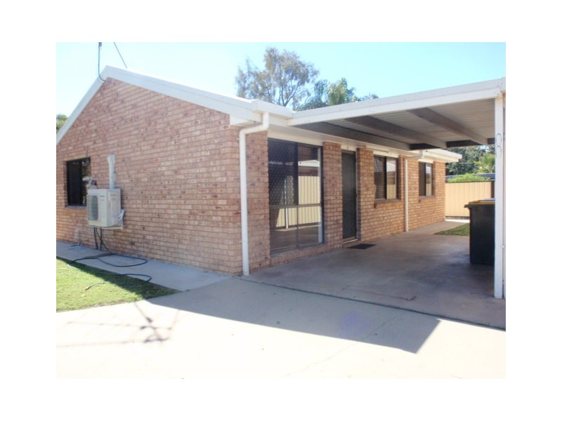 2/15 Morse Street, Emerald QLD 4720