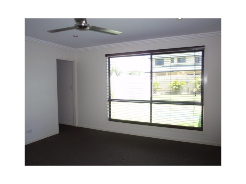 16 Pressler Road, Emerald QLD 4720