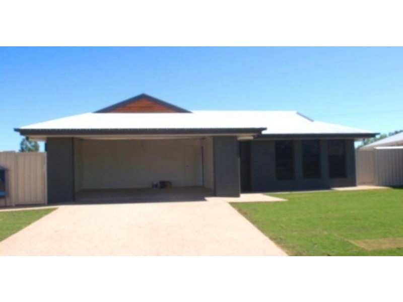 7 Blue Gums Drive, Emerald QLD 4720