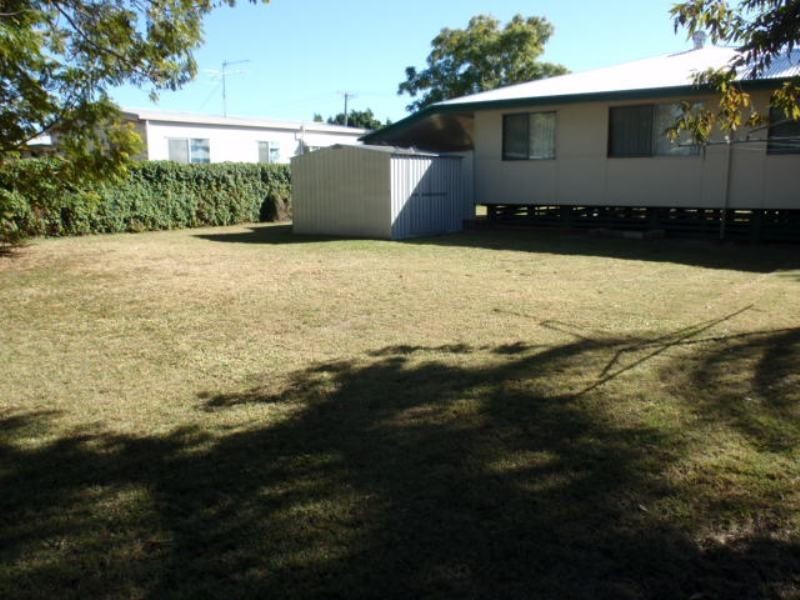 7 Mangrove Street, Blackwater QLD 4717