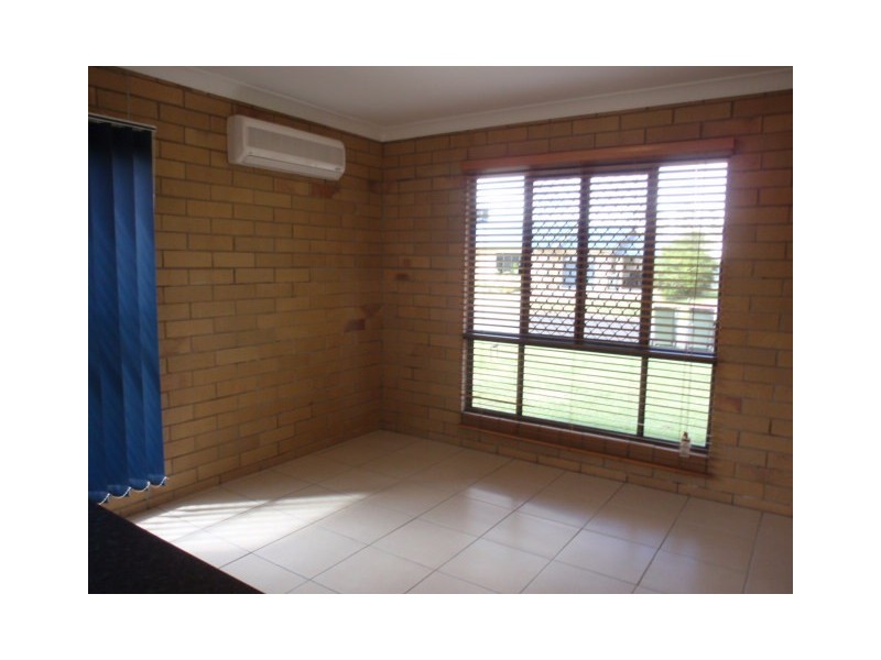 7/6 Clark Drive, Emerald QLD 4720