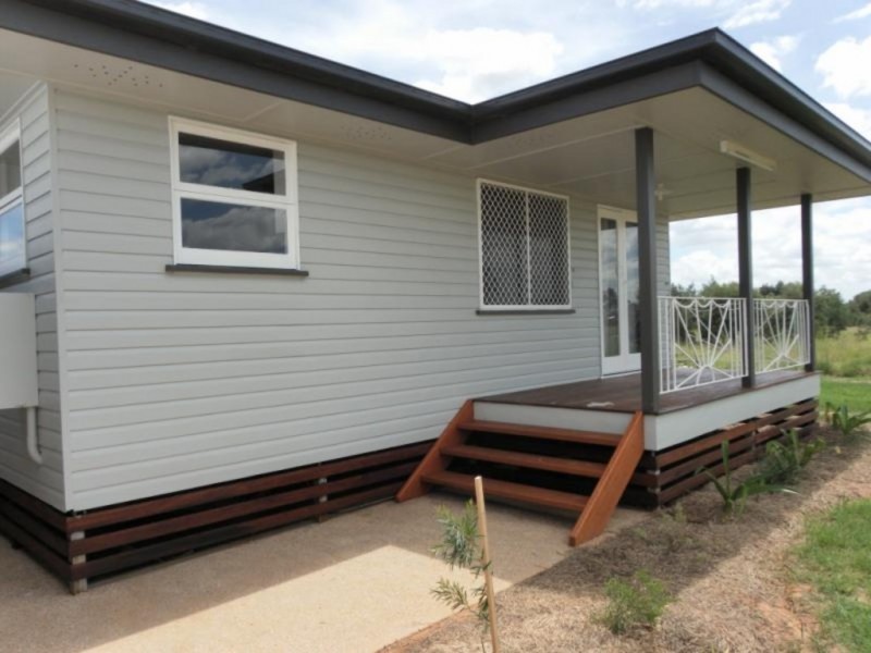 24 Glengallon Road, Emerald QLD 4720