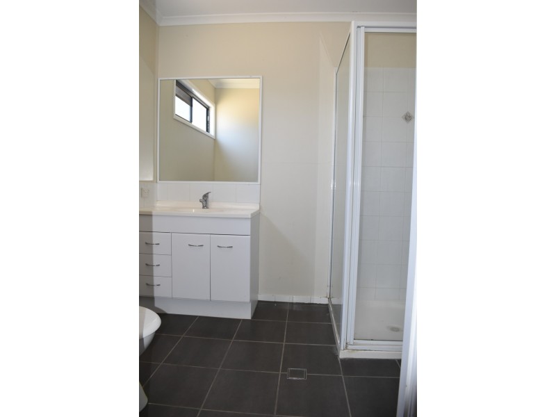 24B Silica Road, Emerald QLD 4720