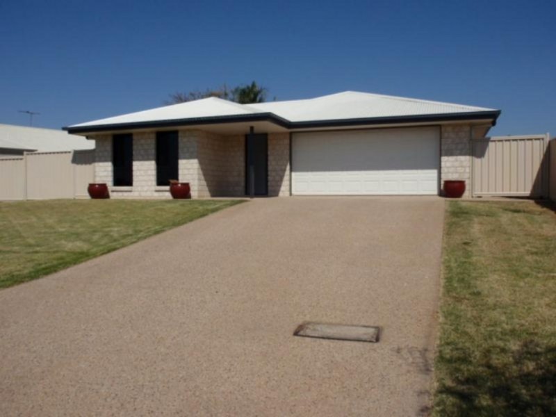 17 Berthun Street, Emerald QLD 4720