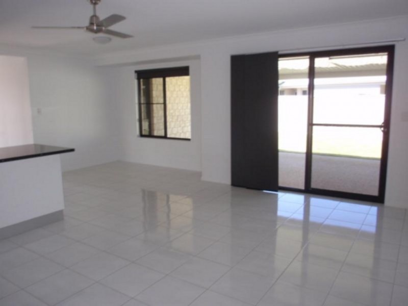 17 Berthun Street, Emerald QLD 4720