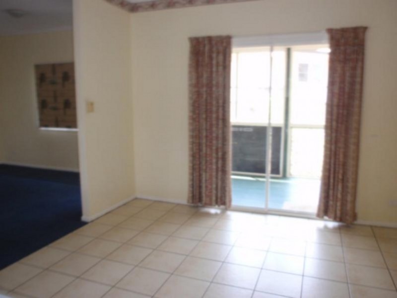 7 Roseanne Road, Emerald QLD 4720