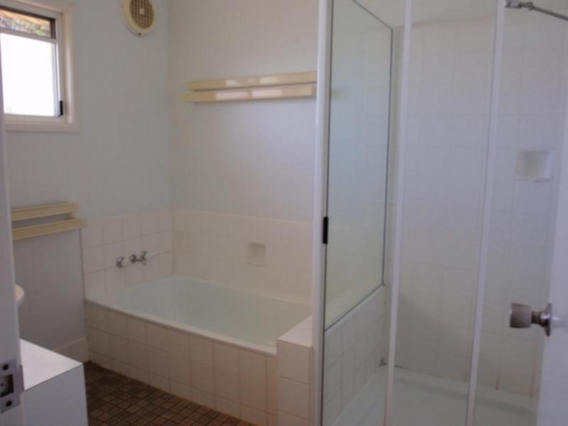 7 Roseanne Road, Emerald QLD 4720