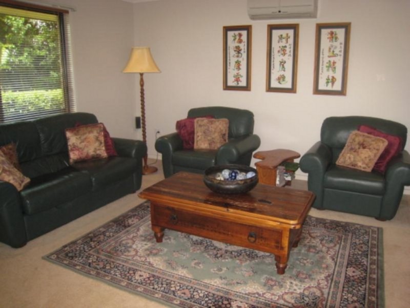 1 Jeppesen Street, Emerald QLD 4720