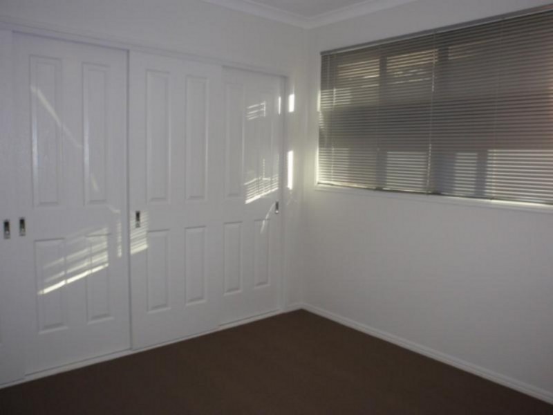 2/10 Chandon Court, Emerald QLD 4720