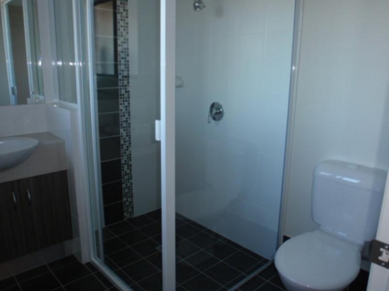 2/10 Chandon Court, Emerald QLD 4720