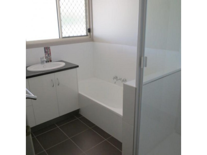 4 Waldby Court, Emerald QLD 4720