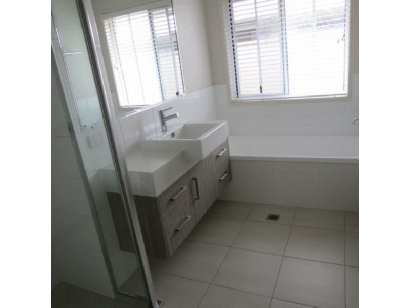 146 Opal Street, Emerald QLD 4720