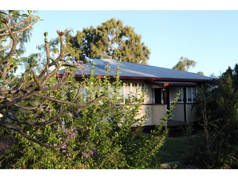 382 Gregory Highway, Emerald QLD 4720